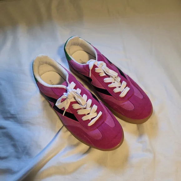 Madden Girl PINK Sneakers - Picture 2 of 6